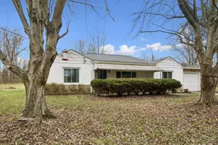 1640 Lindie Ln, Goshen, OH 45122 - Photo 2