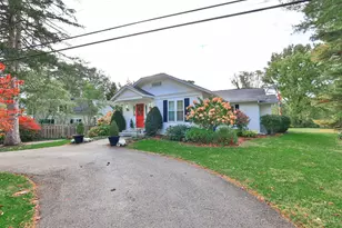 8815 Old Indian Hill Rd, Indian Hill, OH 45243 - Photo 2