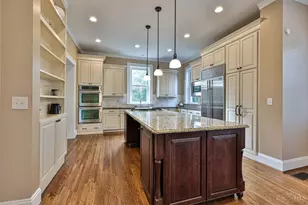 269 Compton Rd, Wyoming, OH 45215 - Photo 14