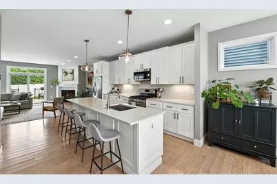 3048 Lavinia Avenue, Cincinnati, OH 45208 - Photo 4