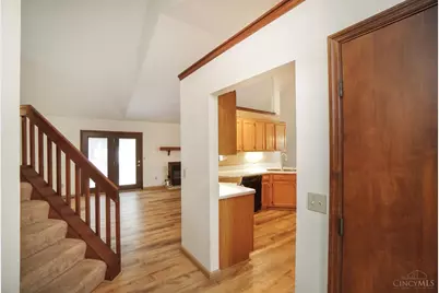 945 Loveland Miamiville Road, Miami Township, OH 45140 - Photo 6