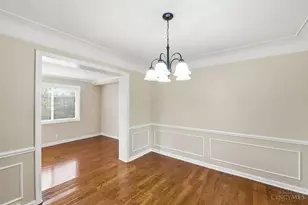 10489 Cinderella Dr, Montgomery, OH 45242 - Photo 8