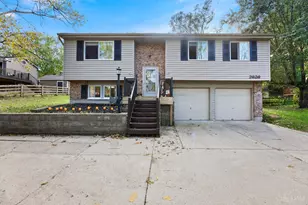 2626 Hunt Rd, Reading, OH 45236 - Photo 1