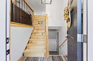 2626 Hunt Rd, Reading, OH 45236 - Photo 2