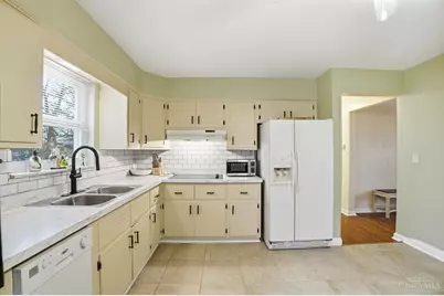 540 Morrvue Drive, Delhi Township, OH 45238 - Photo 14