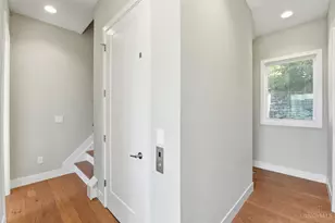 2636 Riverside Dr, Cincinnati, OH 45202 - Photo 8