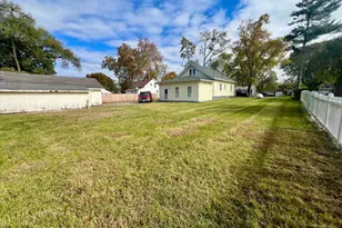 2033 St Clair St, Saint Clair Township, OH 45011 - Photo 4