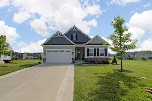 6141 Brandywine Ct, Miami Township, OH 45140 - Photo 2