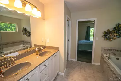 1331 Peregrine Way, Hamilton, OH 45013 - Photo 24