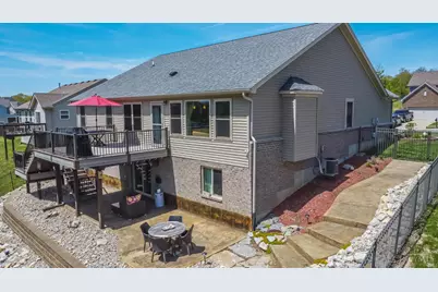 1331 Peregrine Way, Hamilton, OH 45013 - Photo 8