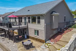 1331 Peregrine Way, Hamilton, OH 45013 - Photo 8