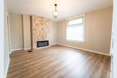 1619 Powers Street, Cincinnati, OH 45223 - Photo 2