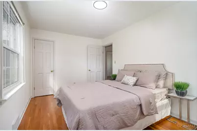 10410 Maria Avenue, Springfield Township, OH 45231 - Photo 12