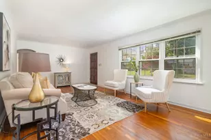 10410 Maria Ave, Springfield Township, OH 45231 - Photo 6