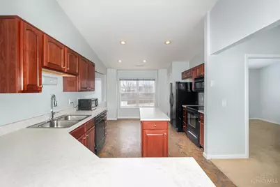 5406 Scarletoak Drive, Cincinnati, OH 45239 - Photo 6