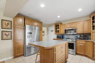 2061 Edinburg Ln, Fairfield, OH 45014 - Photo 10