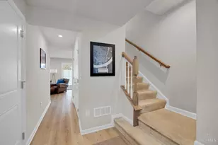 34 Wentworth Ln, Deer Park, OH 45236 - Photo 2