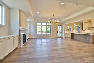 7556 Shawnee Run Road, Madeira, OH 45243 - Photo 6