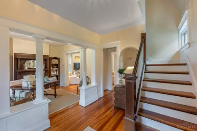 4120 Maple Drive, Cincinnati, OH 45209 - Photo 6