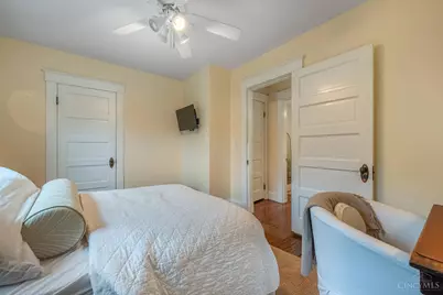 4120 Maple Drive, Cincinnati, OH 45209 - Photo 18