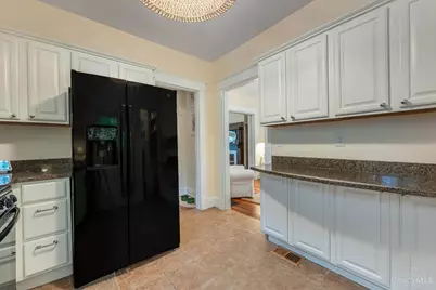 4120 Maple Drive, Cincinnati, OH 45209 - Photo 16