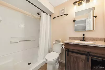 7668 Lake Pointe, Hamilton Township, OH 45039 - Photo 16