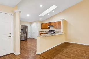 7668 Lake Pointe, Hamilton Township, OH 45039 - Photo 6