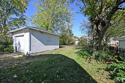 221 E Siebenthaler Avenue, Dayton, OH 45405 - Photo 6