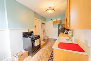 3896 Reading Rd, Cincinnati, OH 45229 - Photo 16