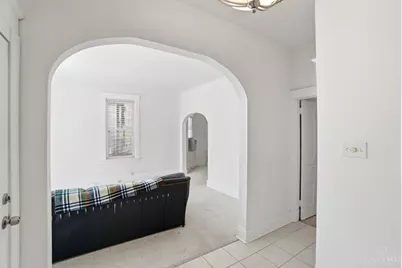 2842 Observatory Avenue, Cincinnati, OH 45208 - Photo 6