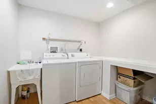 845 Village Green Pkwy, Hamilton Township, OH 45039 - Photo 40