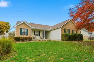 845 Village Green Pkwy, Hamilton Township, OH 45039 - Photo 2