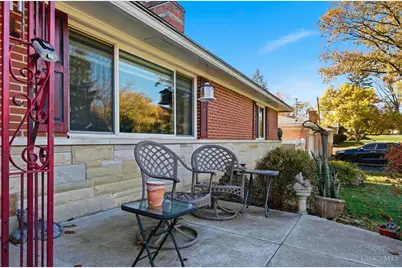 7775 Hartfield Place, Montgomery, OH 45242 - Photo 8