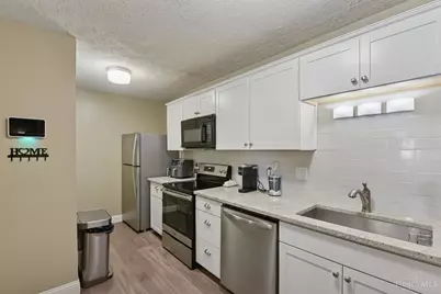 8517 Breezewood Court #103, West Chester, OH 45069 - Photo 12