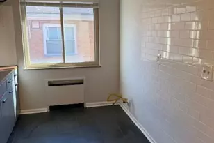 3914 E Gatewood Ln, Silverton, OH 45236 - Photo 12