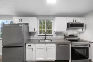 2898 Mossy Brink Ct, Deerfield Township, OH 45039 - Photo 8