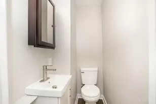 1421 Jefferson Ave, Reading, OH 45215 - Photo 8