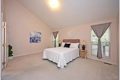 12168 Crestfield Court, Symmes Township, OH 45249 - Photo 20