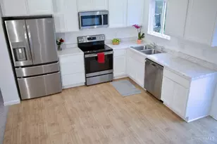 5750 Azra Ct, Hamilton Township, OH 45152 - Photo 6