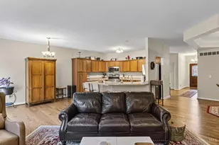 8022 Stonegate Dr, Anderson Township, OH 45255 - Photo 18