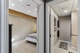 8022 Stonegate Dr, Anderson Township, OH 45255 - Photo 54