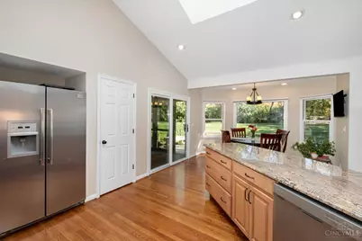 8126 Baywood Court, Maineville, OH 45039 - Photo 12