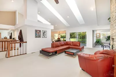 8126 Baywood Court, Maineville, OH 45039 - Photo 6