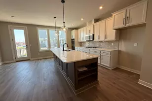 7251 Otley Dr, West Chester, OH 45069 - Photo 2