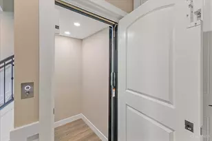 7251 Otley Dr, West Chester, OH 45069 - Photo 2