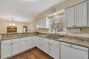 6855 Sayler Ave, Cincinnati, OH 45233 - Photo 14