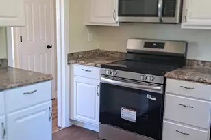 11685 Hamlet Rd, Forest Park, OH 45240 - Photo 6