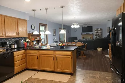 784 Kelly Drive, Wilmington, OH 45177 - Photo 4