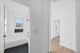3129 Hackberry St, Cincinnati, OH 45207 - Photo 24