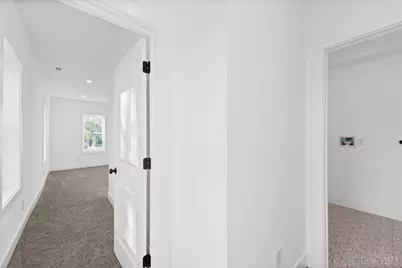 3129 Hackberry Street, Cincinnati, OH 45207 - Photo 32